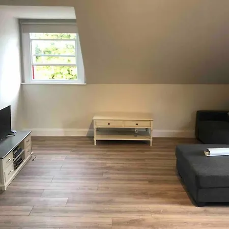 Garrykennedy Harbour View * Nenagh