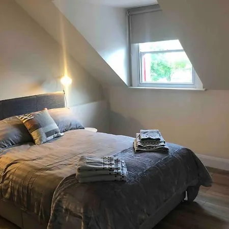 Garrykennedy Harbour View Apartamento Nenagh