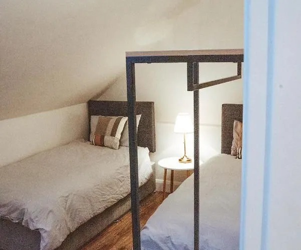 Garrykennedy Harbour View *