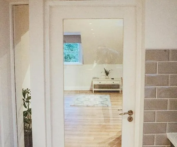 Garrykennedy Harbour View アパート